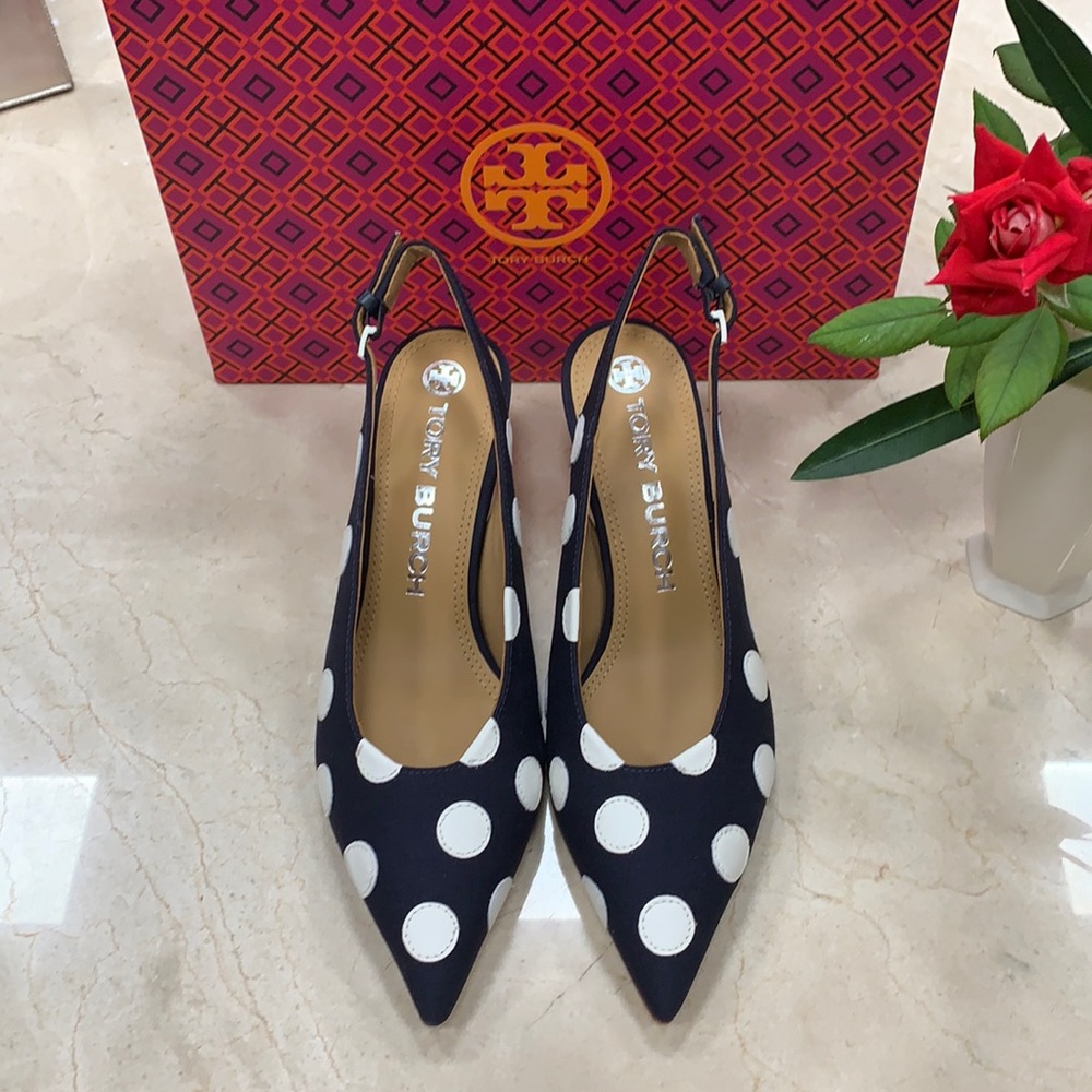 TORY BURCH CANVAS NAVY SLINGBACK PUMP WITH LEATHER POLKA DOTS IN WHITE SIZE 7, 8